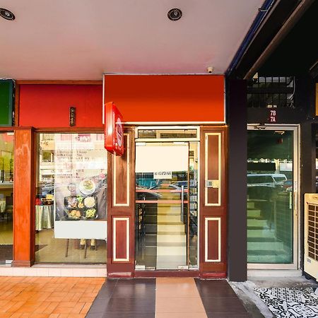 Super Oyo 90562 J Hotel Pj Petaling Dzsaja Kültér fotó