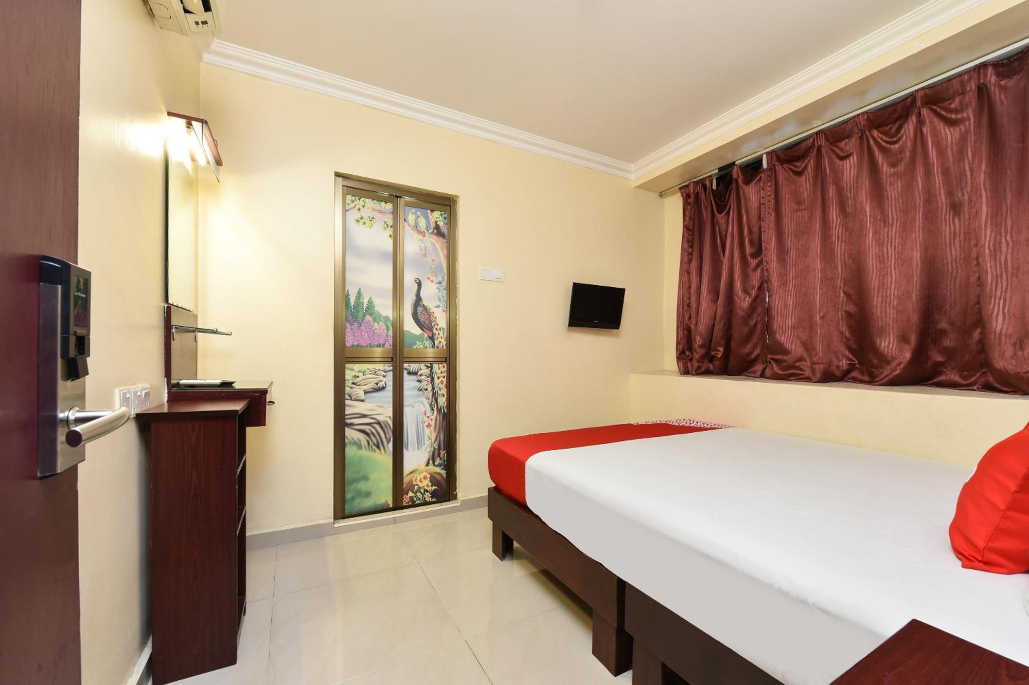 Super Oyo 90562 J Hotel Pj Petaling Dzsaja Kültér fotó